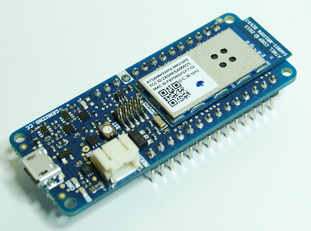Arduino MKR1000 with pin stripes 